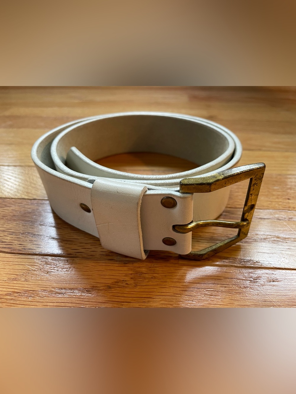 Vintage Canterbury Women’s White Leather Belt with Antiqued Brass Buckle